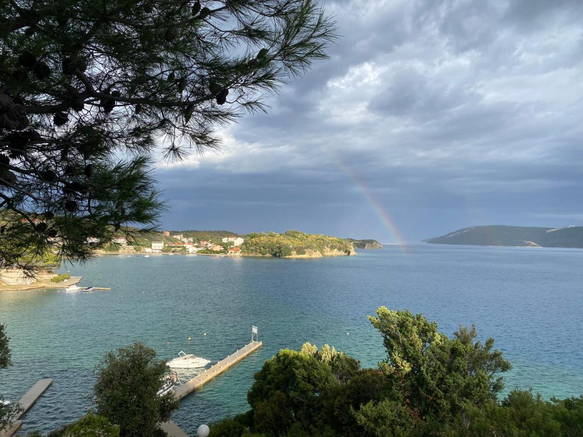 Apartements And Rooms Next To The Sea - Belveder Rab Supetarska Draga Exterior foto